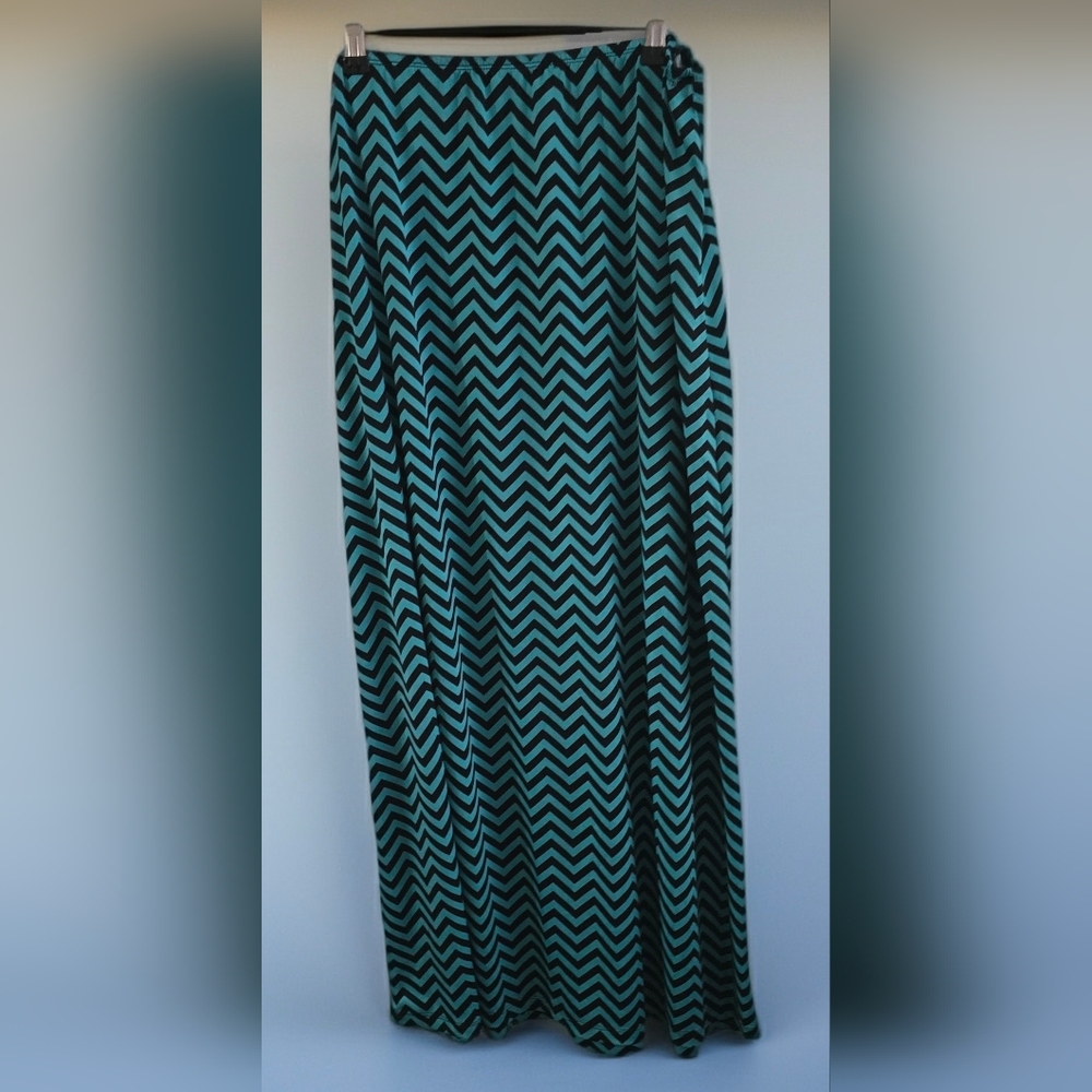 Chevron Pattern Teal and Black Maxi Skirt